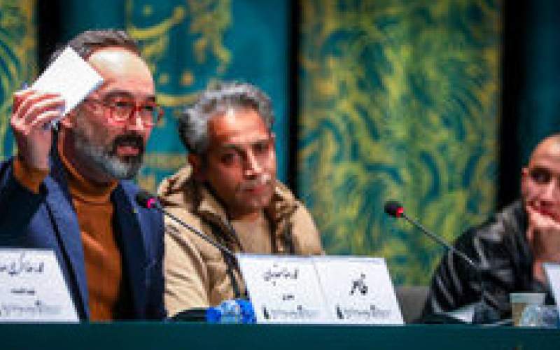 تصاویری از درگیری لفظی در کاخ جشنواره تهران