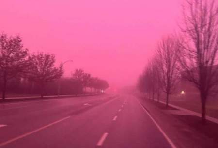 مه گرفتگی نادر به رنگ صورتی /فیلم