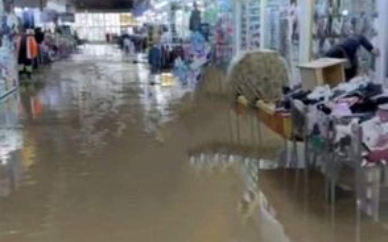 وضعیت اسفناک بازار مهاباد بعد از بارش باران
