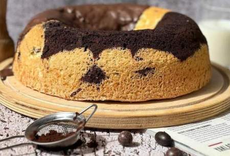 طرز پخت کیک شکلاتی دو رنگ فقط در ۲۰ دقیقه