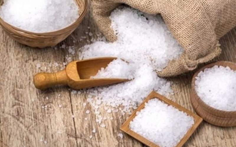 نمک زیاد، سلامتتان را به خطر می اندازد