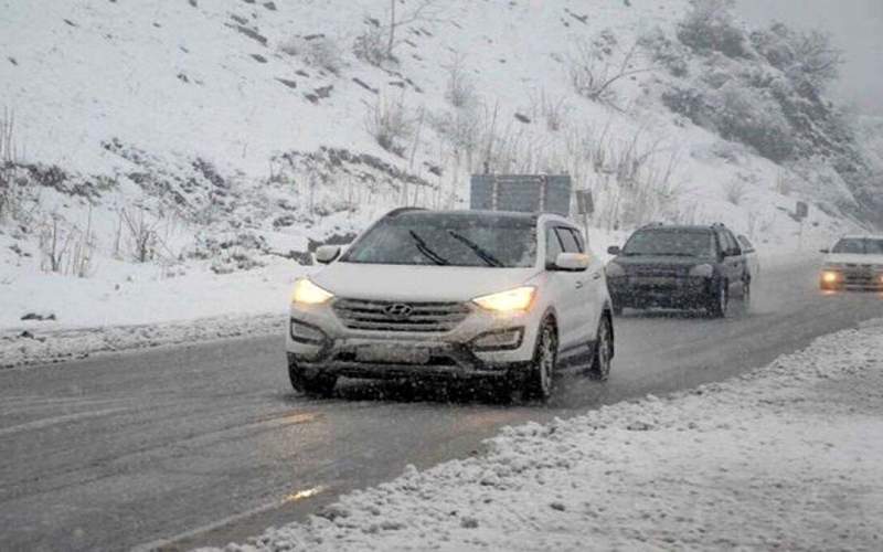 ترافیک فوق سنگین جاده چالوس در سوز زمستان
