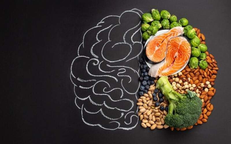 ۱۰ ماده غذایی مفید برای تقویت مغز و حافظه