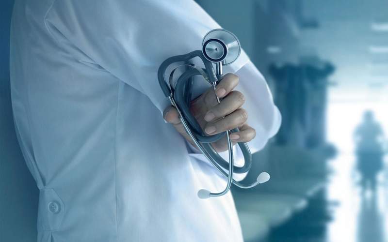 افزایش نگران‌کننده مهاجرت پزشکان به آمریکا