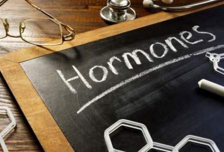 چه عواملی تعادل هورمونی را به هم می‌ریزند؟