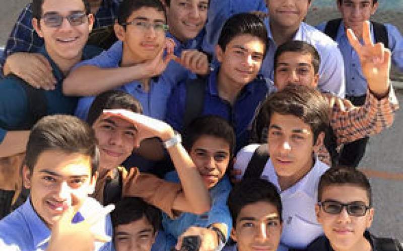 ویدیوی لورفته از دبیرستان پسرانه درآستانه نوروز