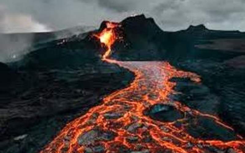 فوران زیباترین آتشفشان جهان از نمای نزدیک