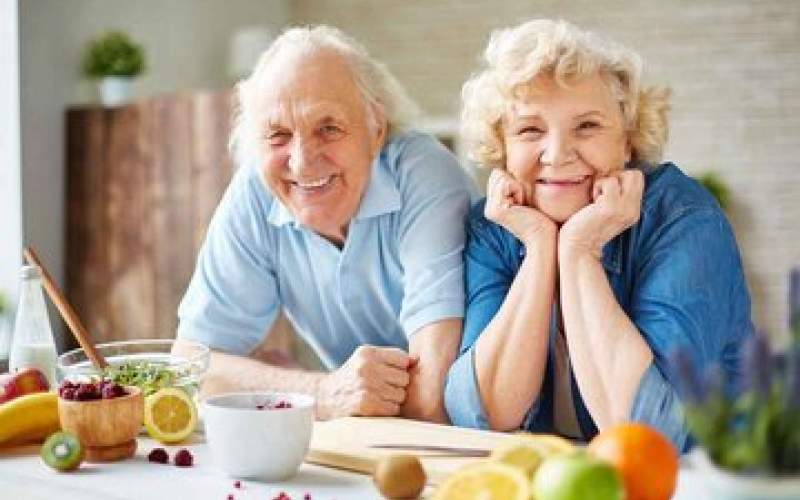 ۴ عادت غذایی که پیری را به تعویق می‌اندازد