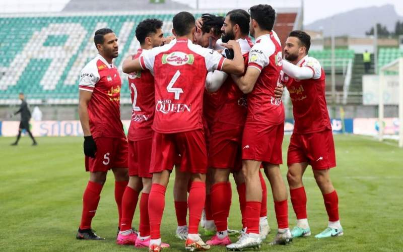 رافت: اوسمار، پرسپولیس را ده نفره کرد