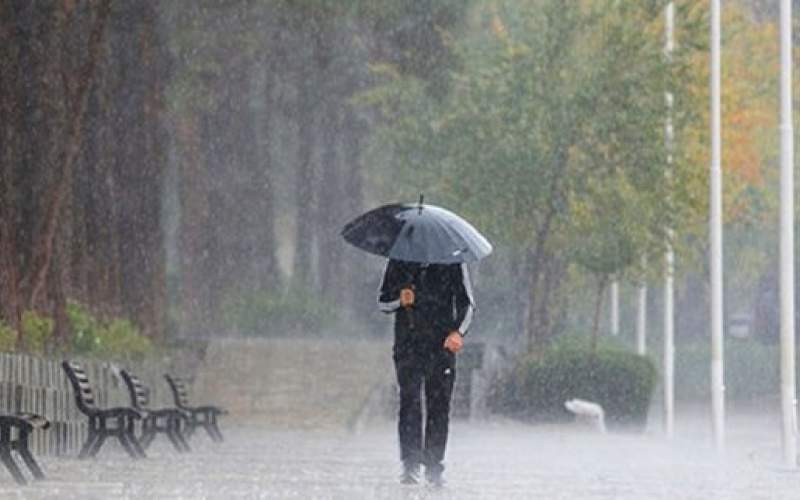 رگبار باران در ۱۷ استان؛ احتمال آبگرفتگی معابر