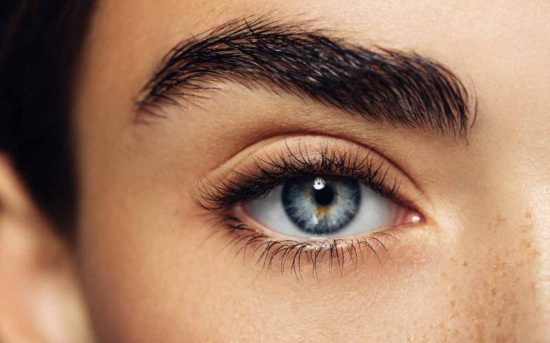 عوارض خطرناک جراحی زیبایی تغییر رنگ چشم