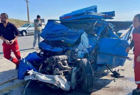 راننده نیسانی که از تصادف جان سالم به در برد