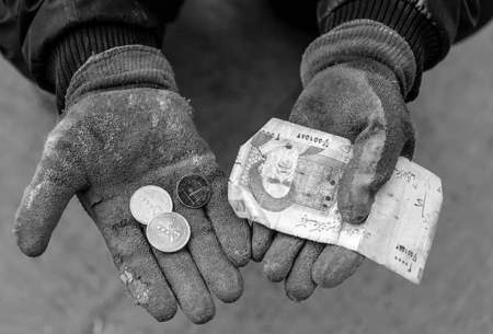 دشمن غدار جمهوری اسلامی، فقر است