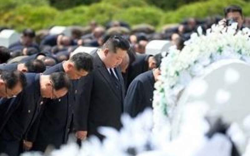 تشییع جنازه مغز متفکر پروپاگاندای کره‌شمالی
