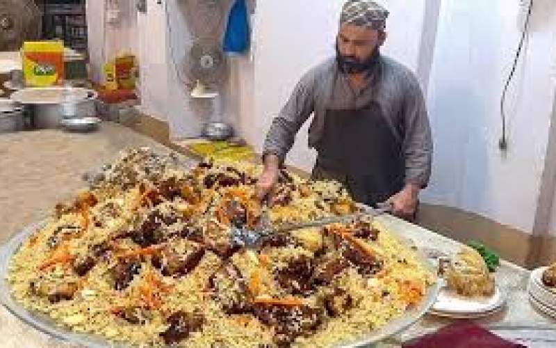 پخت 200 کیلو کابلی پلو با گوشت در لاهور