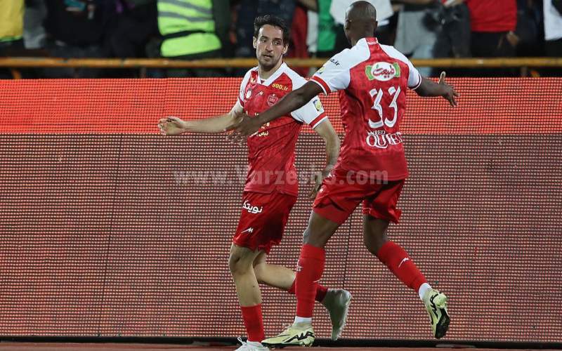 پرسپولیس نهمین جام قهرمانی را بالای سر برد