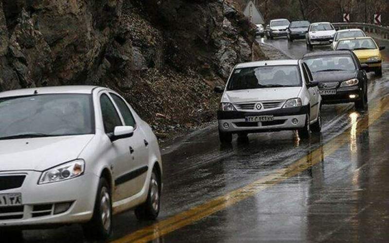 بارش باران در جاده‌های ۳ استان کشور