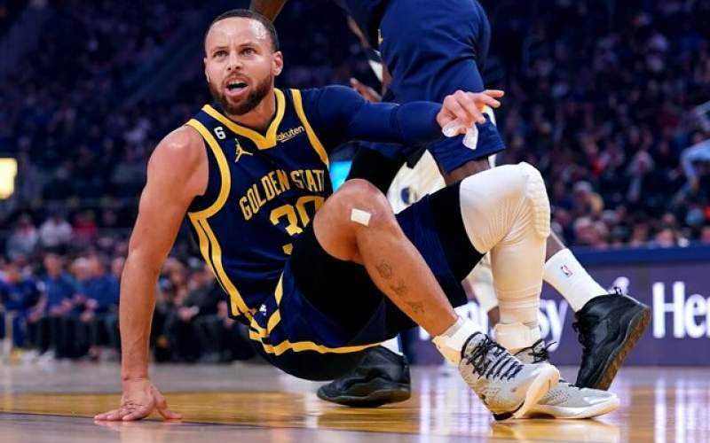 قانون عجیب: موبایل در NBA قدغن شد