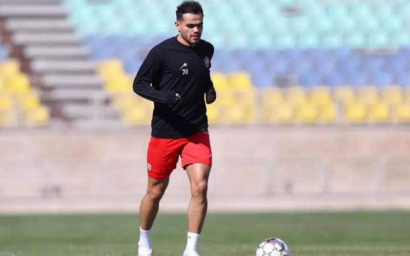 مورد عجیب اوستون اورونوف در پرسپولیس