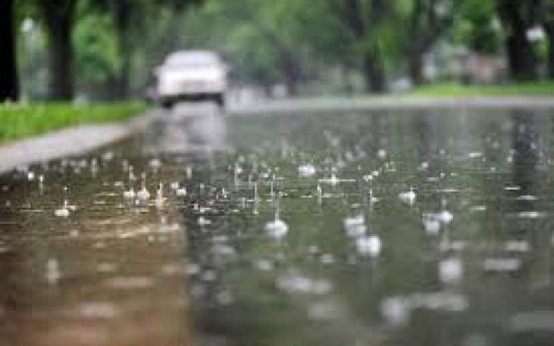 بارش باران و مه‌گرفتگی در برخی جاده‌های کشور