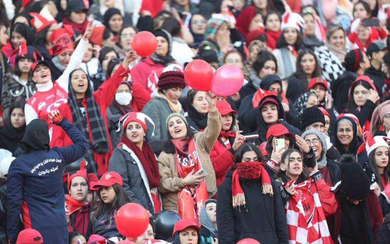 احتمال حضور زنان در بازی ذوب‌آهن و پرسپولیس