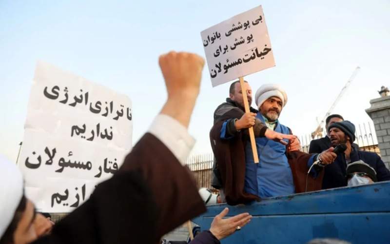 فاز جدید حرکت سوپرانقلابی‌ها کلید خورد