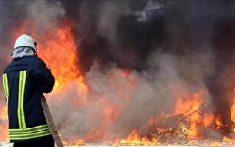 آتش سوزی شدید در اداره پست چهارراه لشکر