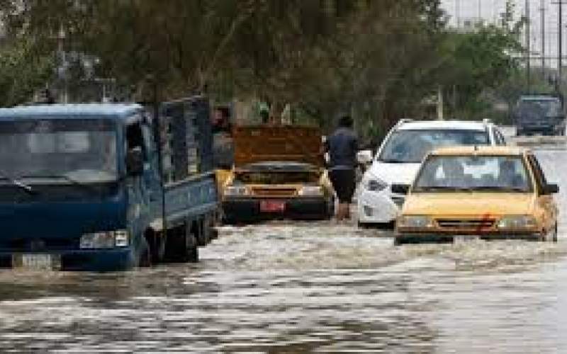 آبگرفتگی خیابان‌ها در شهر دهوک عراق/فیلم