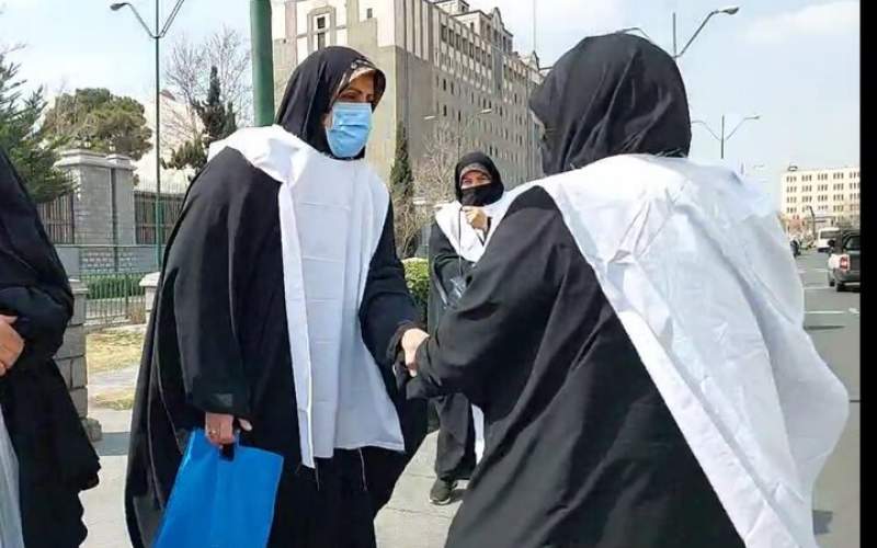 هشدار درباره رفتارهای تندروها : آنها زمینه تکرار ناآرامی های 96 و 98 را فراهم کرده اند