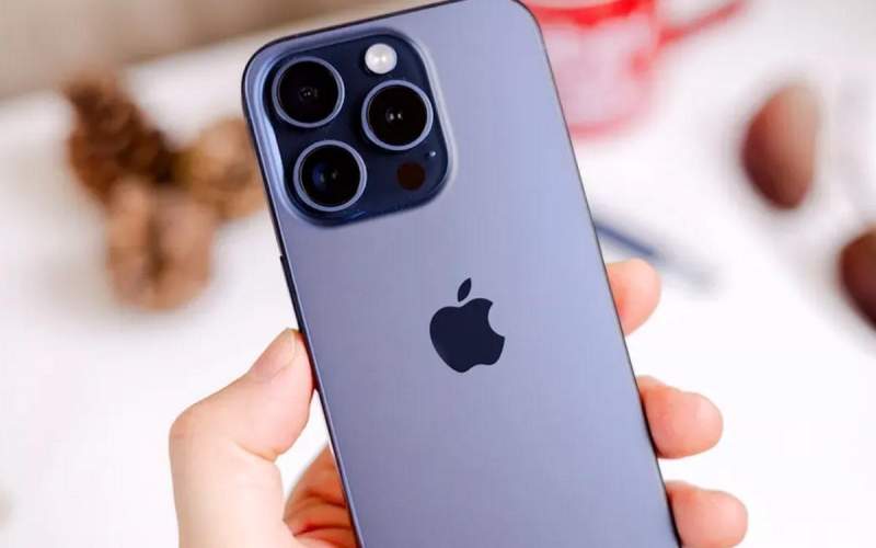 کف قیمت آیفون ۱۳ چند؟