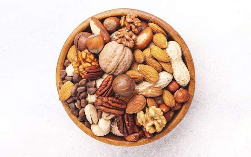 آجیل برای کم کاری تیروئید