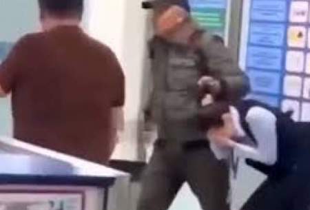 بوکسور شجاعی که گروگان‌گیر را خلع سلاح کرد