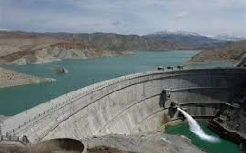 وضعیت آب سدهای کشور بحرانی است