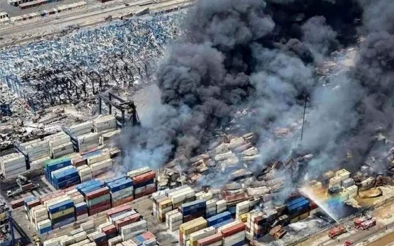 منشا آتش سوزی بندر شهید رجایی چه بود؟