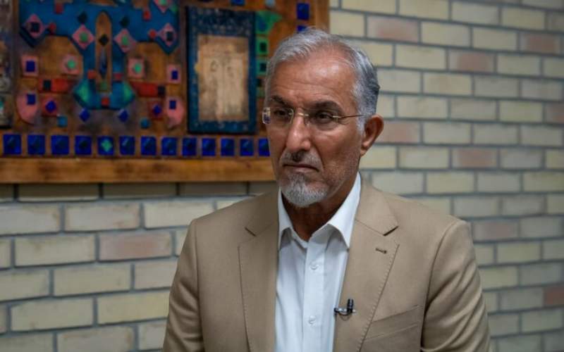 راغفر:کاهش قیمت ارز در حین مذاکره ربطی به خود مذاکره ندارد؛آنهایی که گران کرده اند نرخ را پایین می آورند