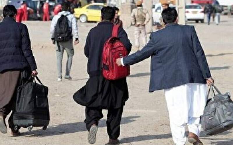 ازدحام اتباع افغانی برای خروج از کشور در مرز