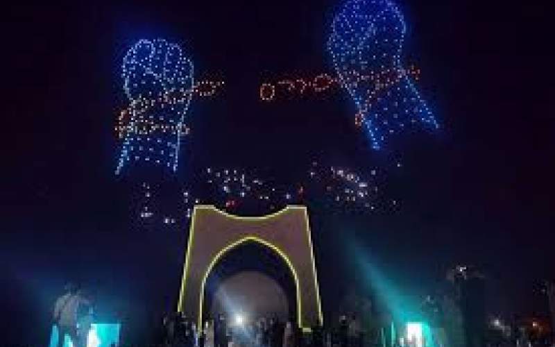 هنرنمایی پهپادها در آسمان دمشق