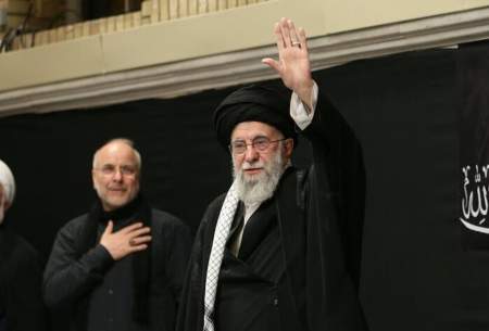 مراسم شب عاشورا با حضور رهبر انقلاب  <img src="https://cdn.baharnews.ir/images/picture_icon.gif" width="16" height="13" border="0" align="top">