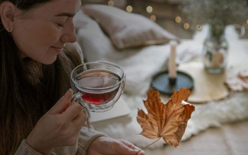معرفی ۹ دمنوش آرامبخش برای کاهش استرس