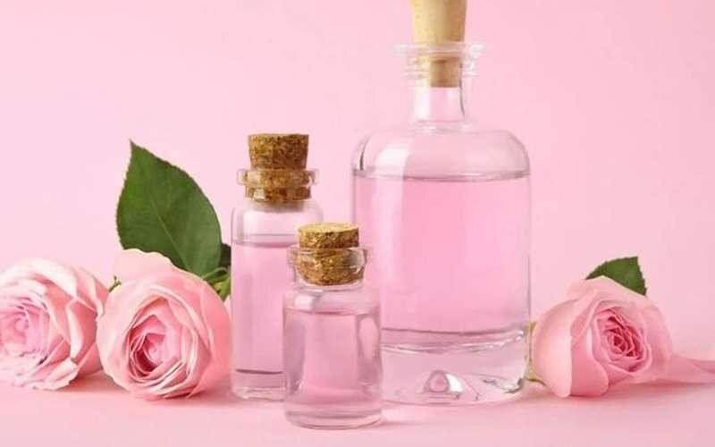 با فواید شگفت‌انگیز گلاب آشنا شوید
