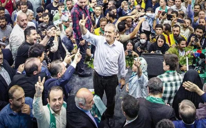 نکاتی درباره دولت یک ساله پزشکیان