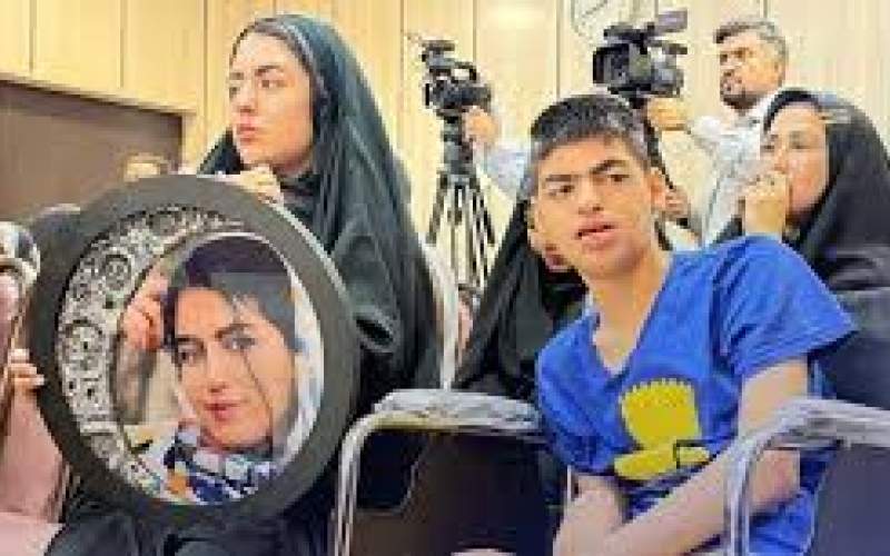 گفت‌وگو با خواهر الهه حسین‌نژاد درمورد دادگاه آخر