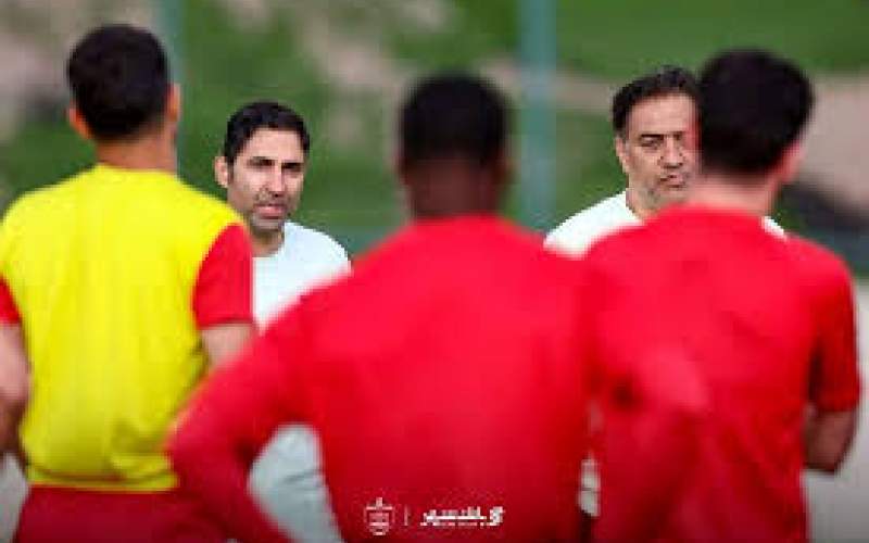 وحید هاشمیان ۳ ستاره پرسپولیس را خط می‌زند