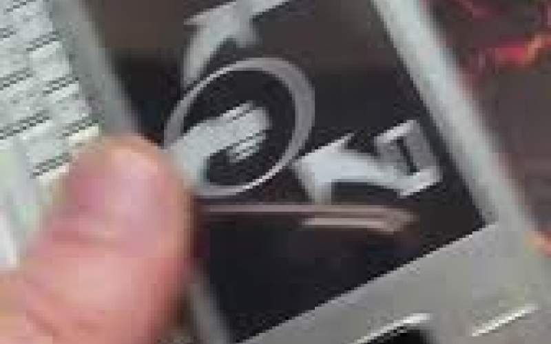 موبایل‌ها در آغاز دهه ۲۰۰۰ میلادی/فیلم