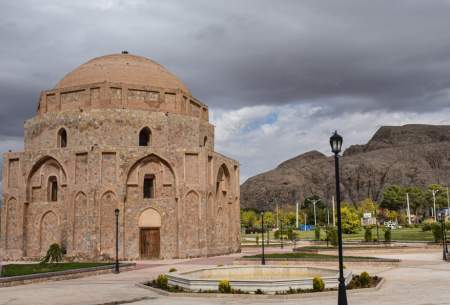 گنبد جبلیه - کرمان  <img src="https://cdn.baharnews.ir/images/picture_icon.gif" width="16" height="13" border="0" align="top">