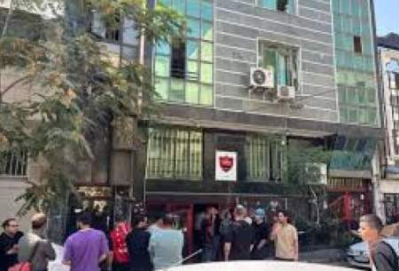 تجمع اعتراضی هواداران پرسپولیس علیه درویش