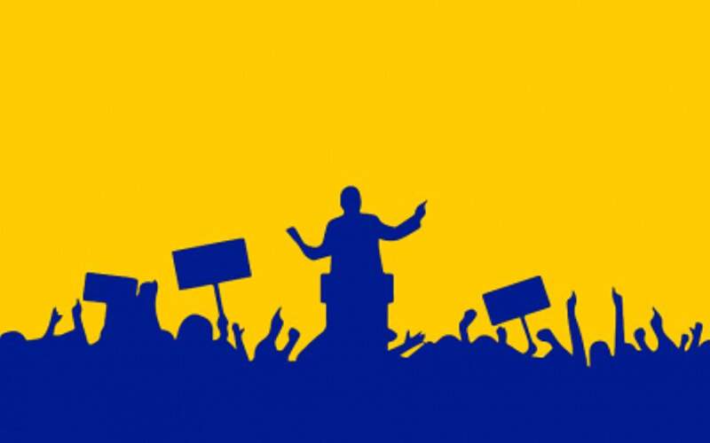 بررسی تطبیقی انقلاب مشروطه و انقلاب اسلامی در مسیر توسعه سیاسی ایران 