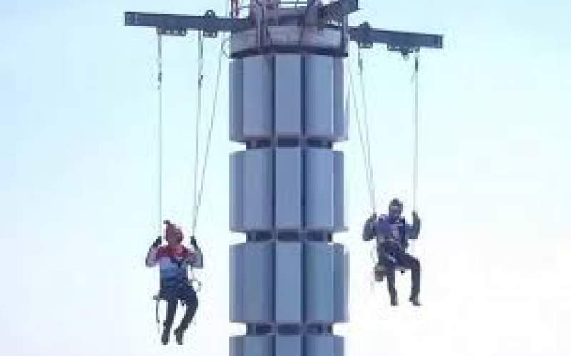 تاب سواری در ارتفاع ۴۳۵ متری برج میلاد