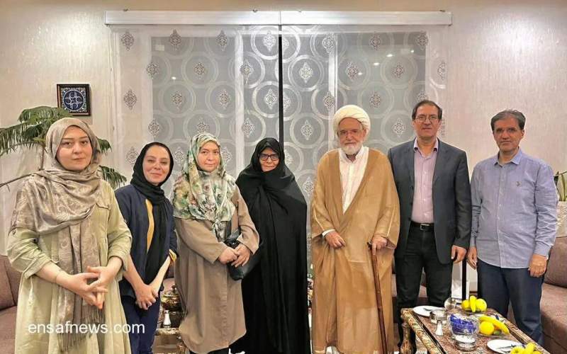 دیدار فرزندان میرحسین موسوی با کروبی