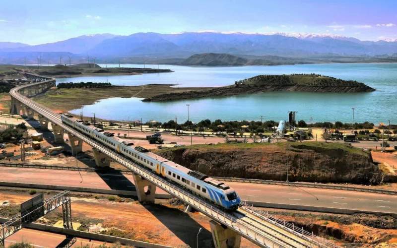 قطار گردشگری گیلان به راه افتاد